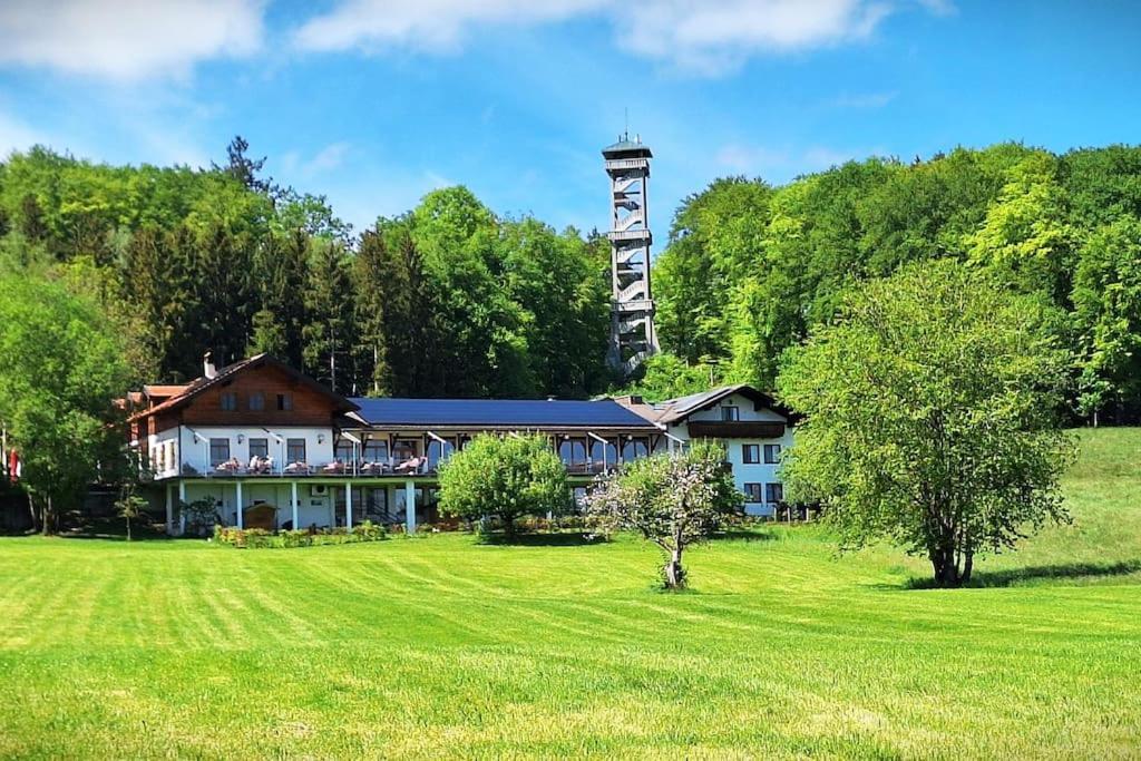 Ferienwohnung Nussbaum Bayerisches Voralpenland Lorenzenberg Bagian luar foto